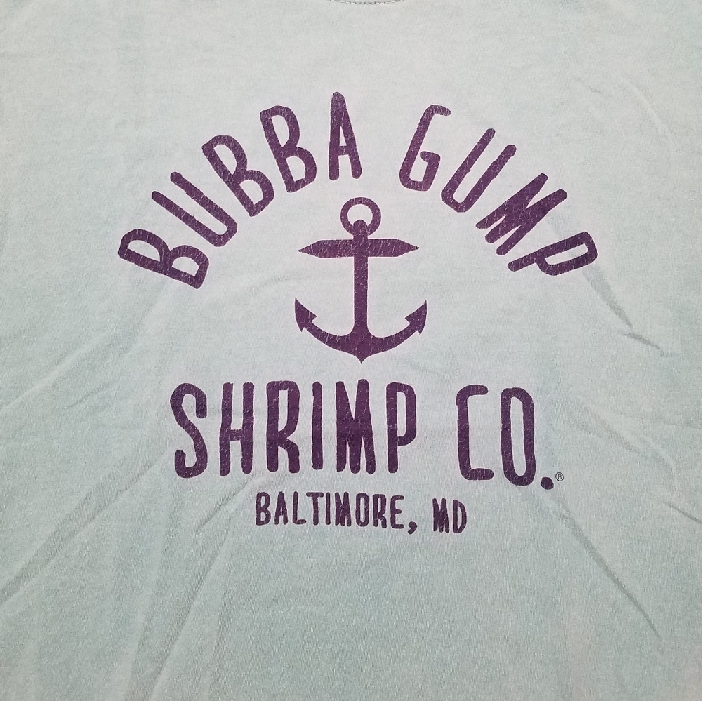 Bubba Gump Shrimp Co. T-Shirt {Large} - Picture 3 of 7